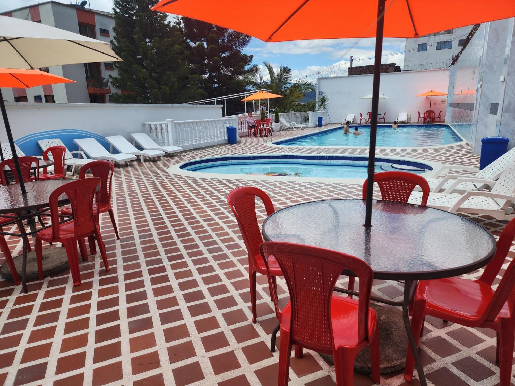Emperador Hotel