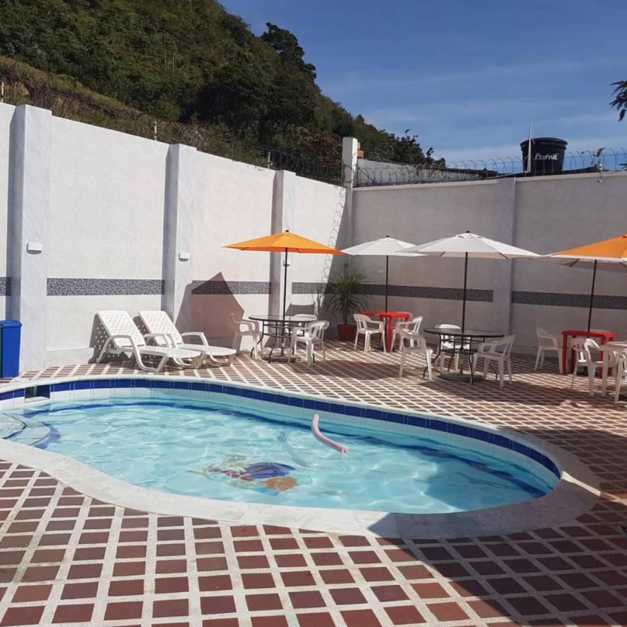 Hotel Emperador *